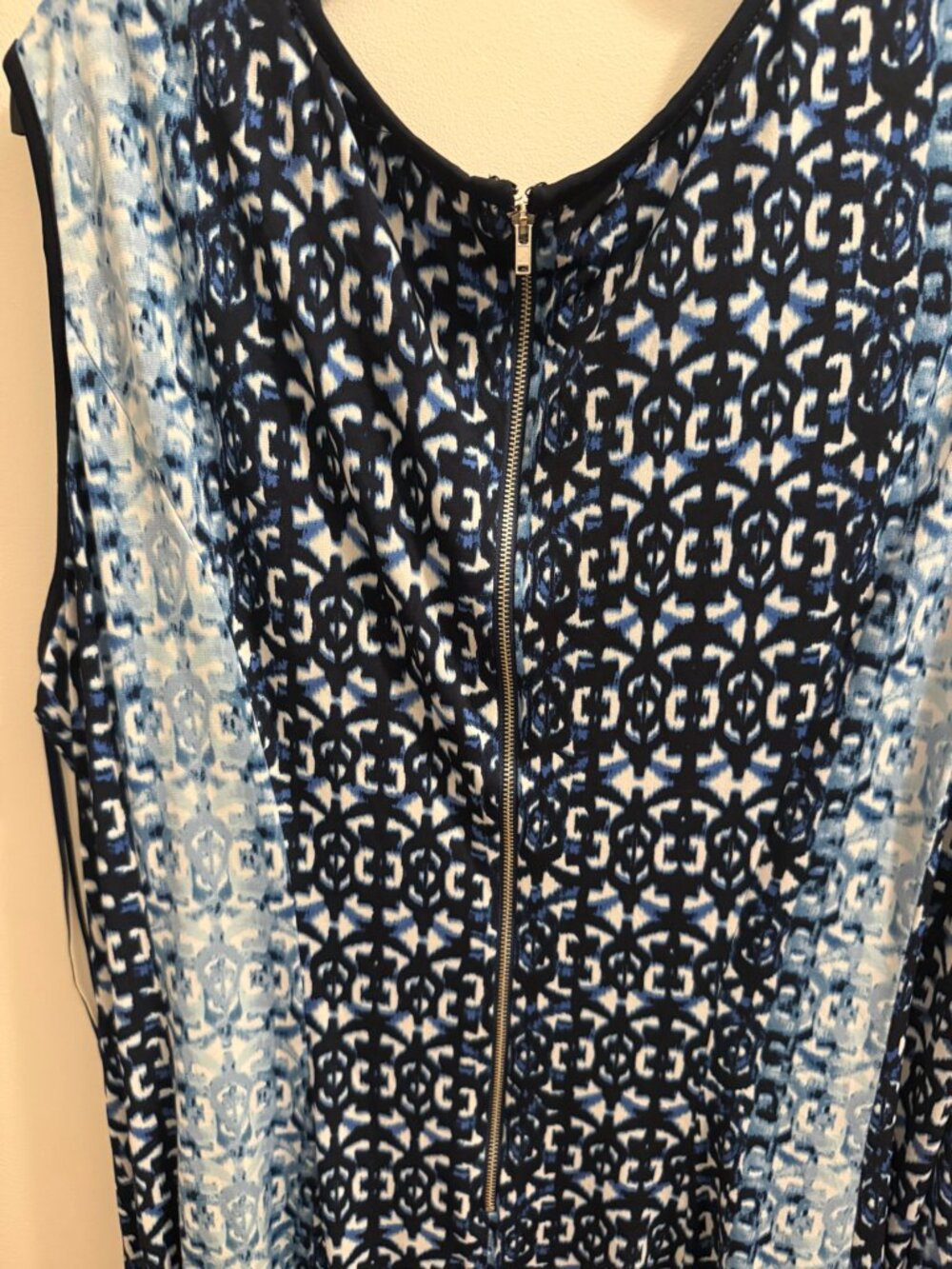 Gabby Skye Navy and Light Blue Printed Dress 20W - Picture 5 of 5